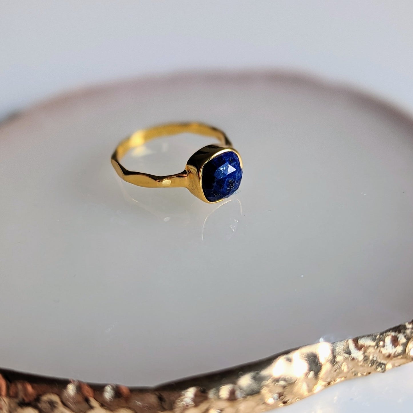 Cairo - Lapis Lazuli Hammered Ring