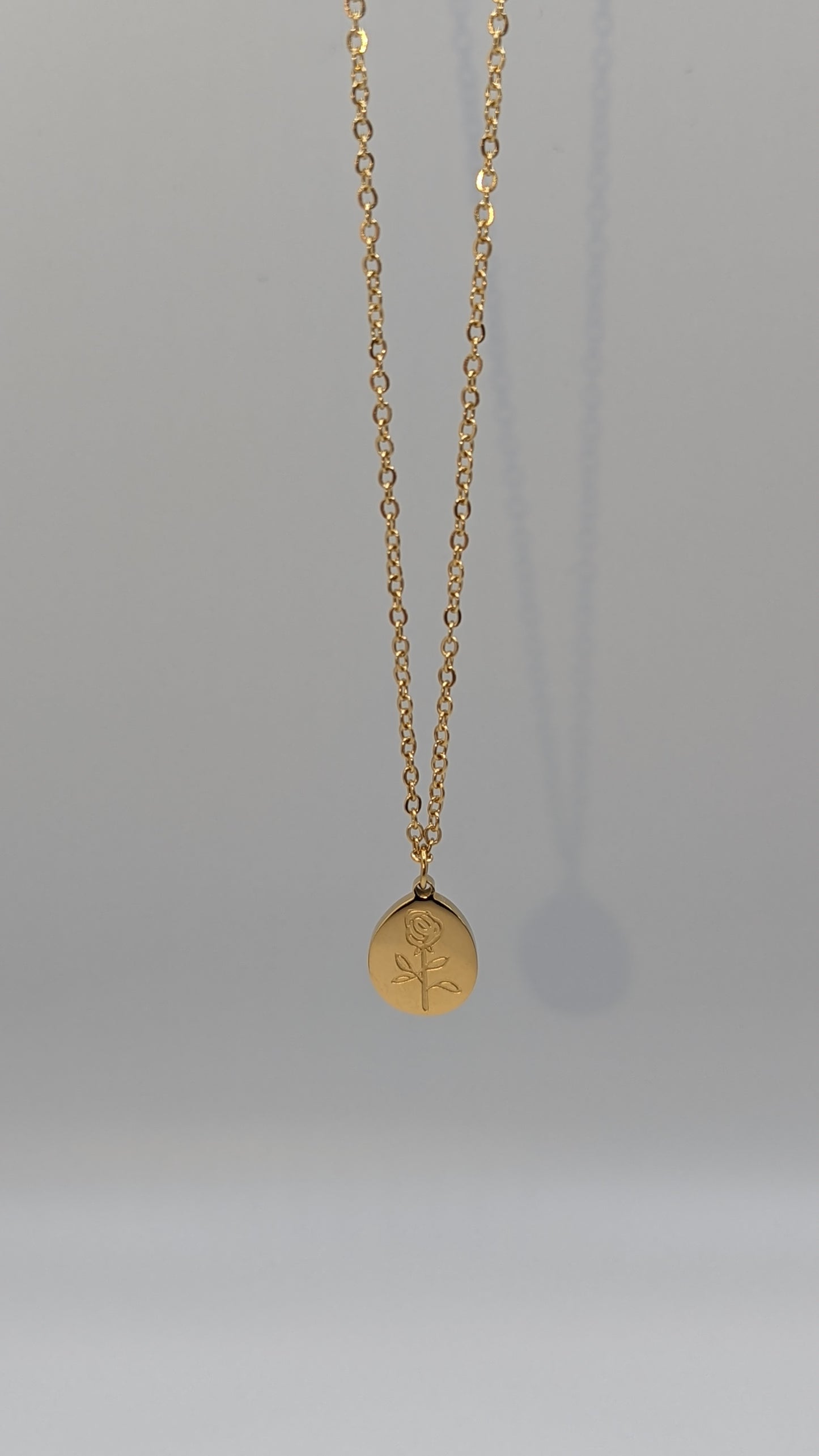 Roseau - Small Rose Pendant Necklace